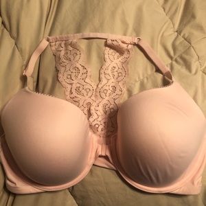 Victoria’s Secret body by Victoria bra